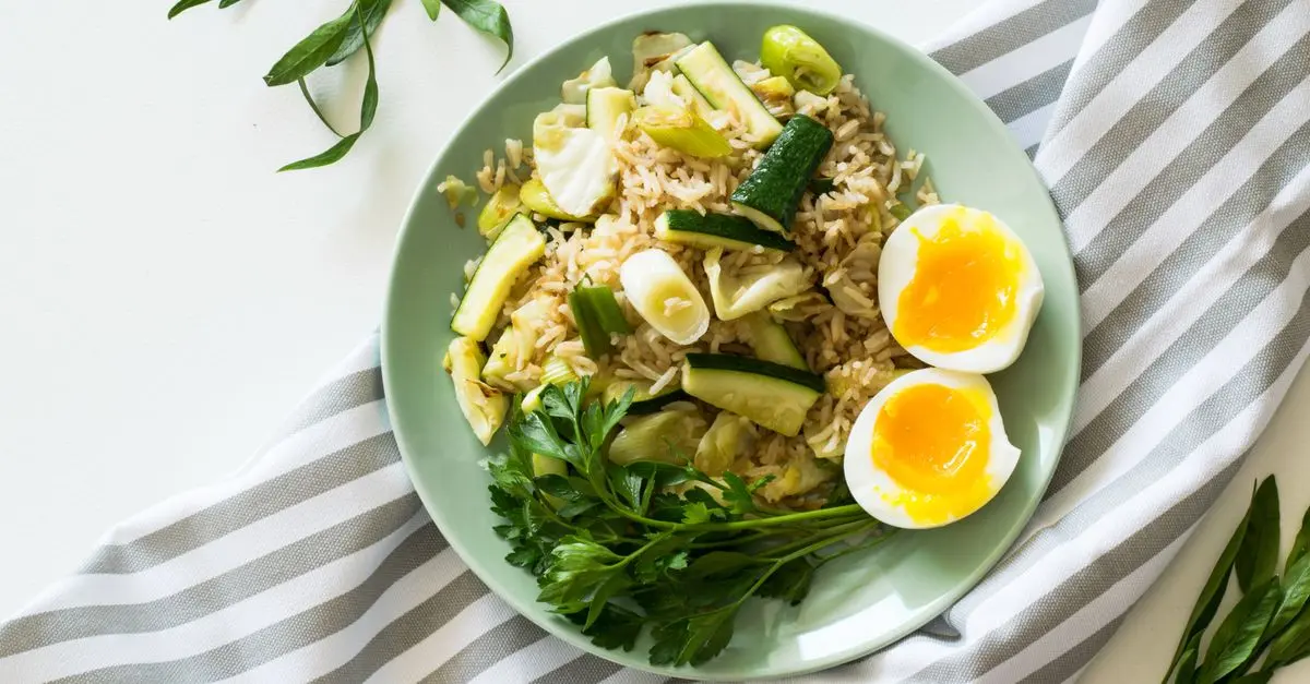 Cómo preparar un auténtico arroz a la cubana: Receta y consejos
