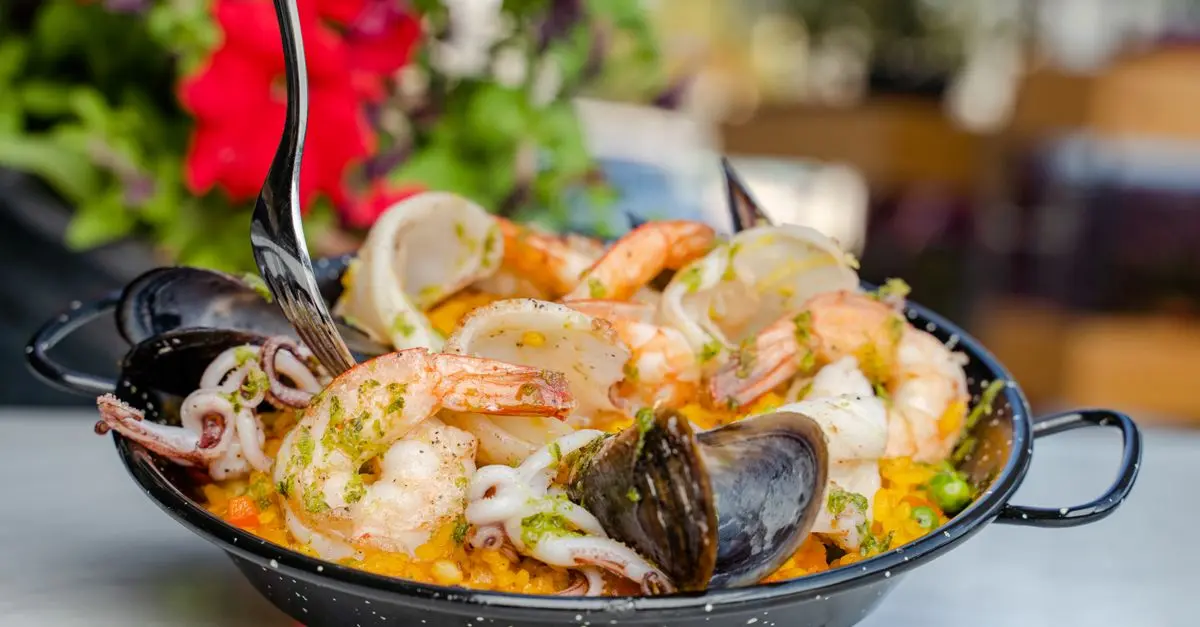 Cómo hacer una fideuà: Receta paso a paso