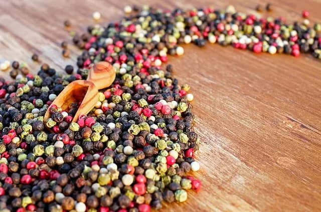 Top 10 hierbas y especias que realzan la cocina española