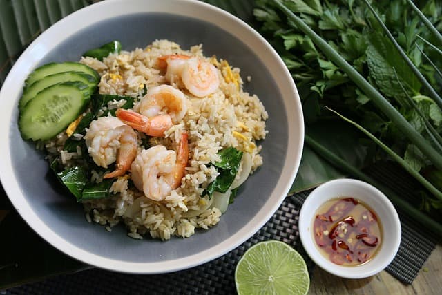 Cómo hacer un delicioso arroz caldoso con mariscos: Receta y secretos