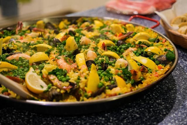 Cómo hacer un delicioso arroz negro: Receta y consejos