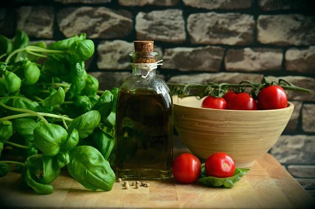 Cómo elegir el mejor aceite de oliva para tu cocina española