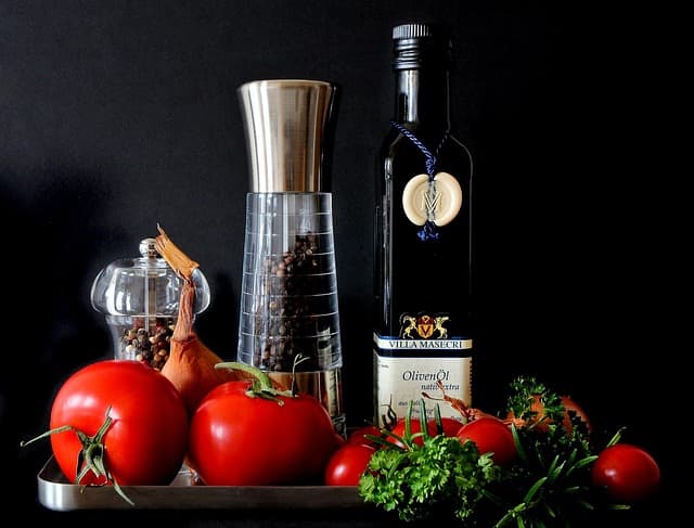 Todo sobre el aceite de oliva: Beneficios y usos en la cocina